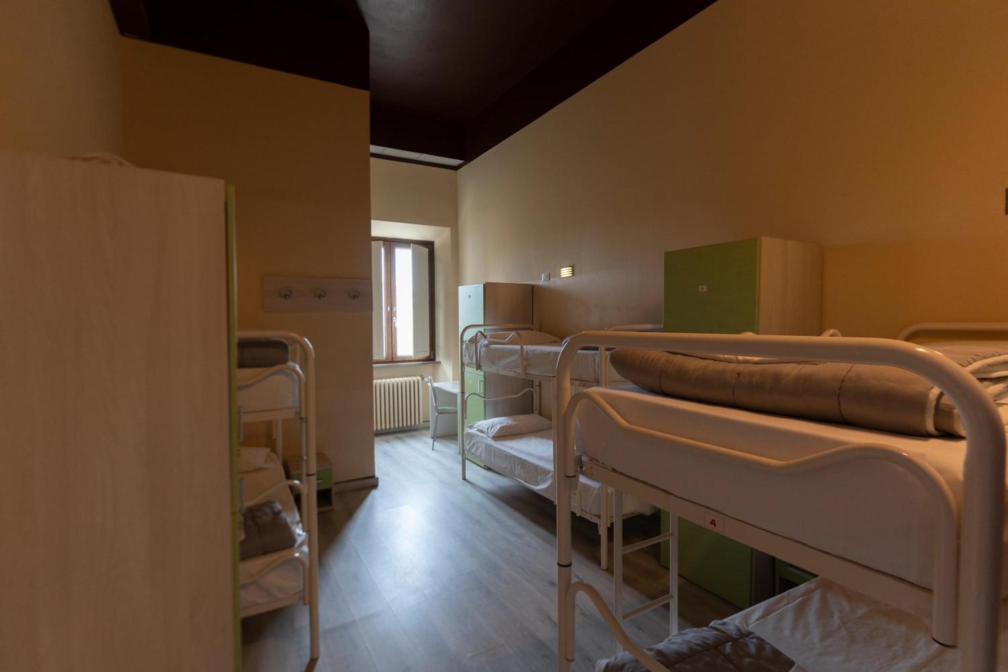 Hostel 7 Firenze Bagian luar foto